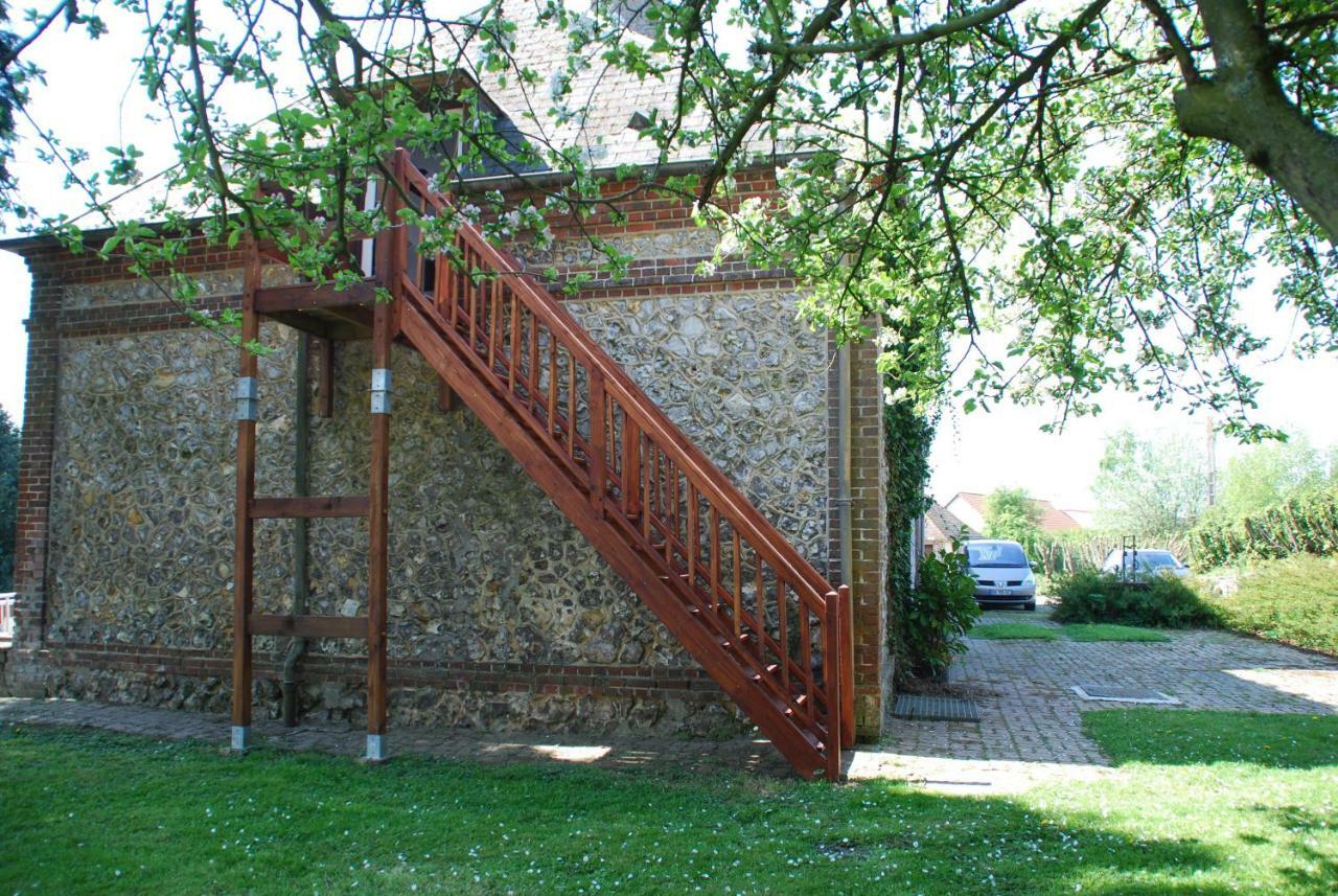 Studio Meuble Jacynthe Proche Le Havre - Etretat - Honfleur Saint-Romain-de-Colbosc Exterior photo